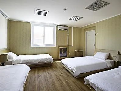 סיאול Gangnam Stay Hill Guest House 2*,